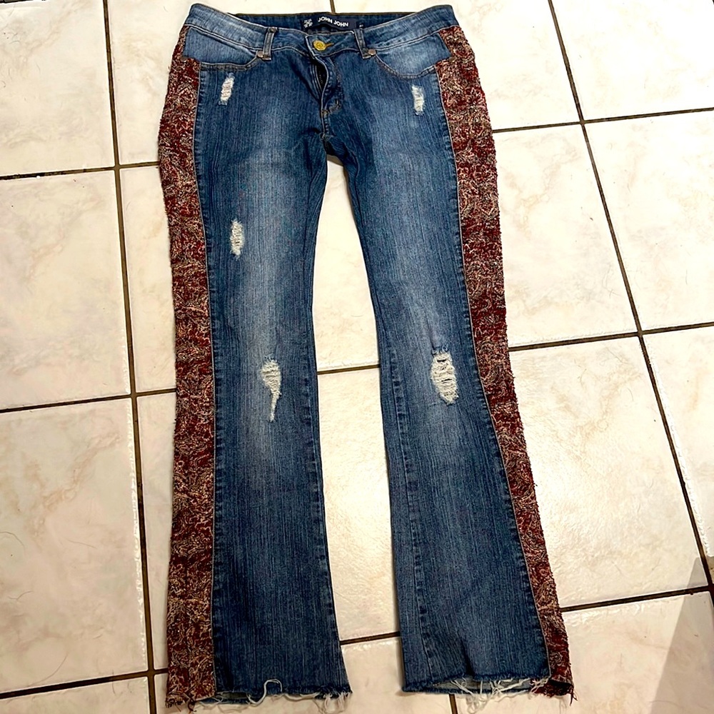 Side print jeans
brazil jeans number 40 or 9 eua 🇺🇸
